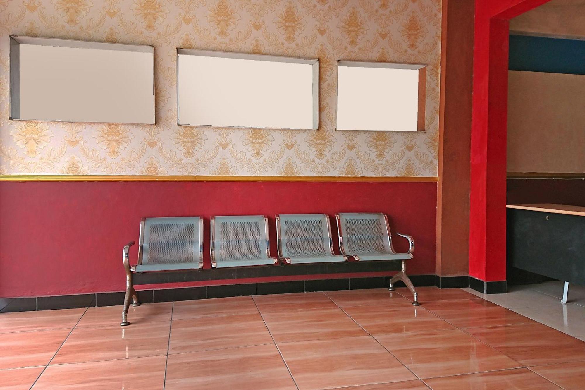 Spot On 2473 Buana Jaya Guest House Cilacap Exteriör bild
